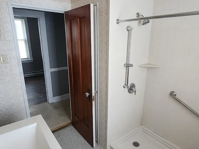 2122 Gunderson Ave #1 — Photo 6