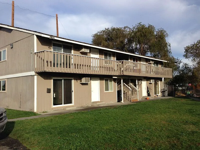 6208 W Albany Ct #3