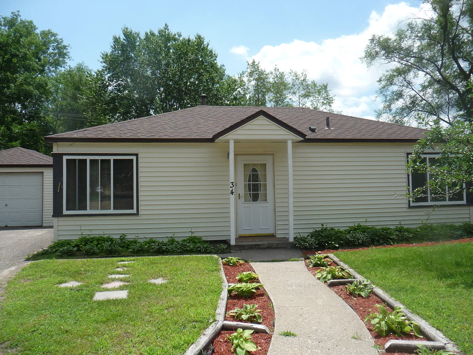 34 West Rd Circle Pines — Photo 1