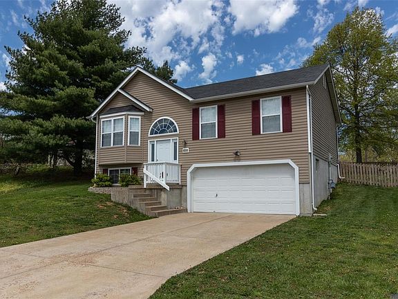 Great curb appeal and space from your neighbors!