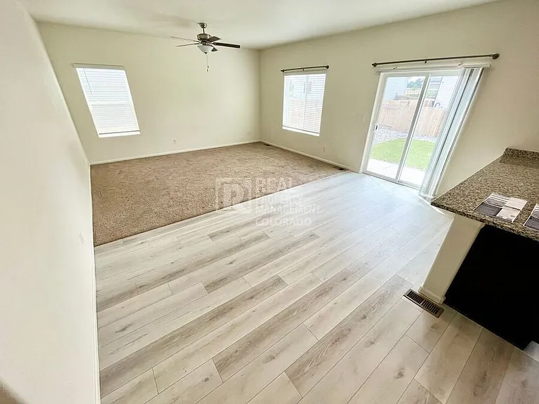 7104 Vermillion St — Photo 2