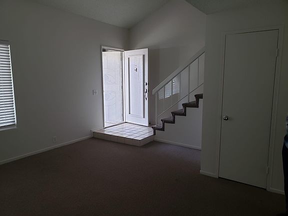 4th image of 11065 Clairemont Mesa Blvd