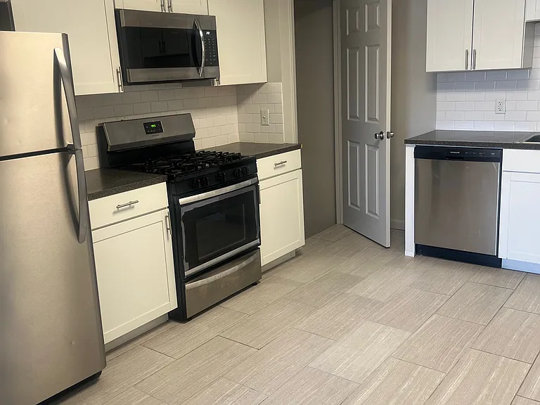 5333 Curtis Ave — Photo 7