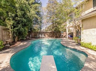 1230 Minarets Ave, Clovis, CA 93611