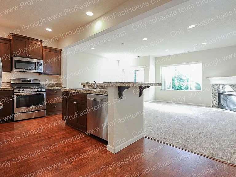 6300 SE Imagine Way — Photo 10