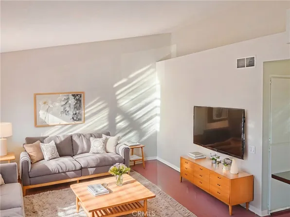 1020 Margarita Dr Unit C202, Corona, CA 92879