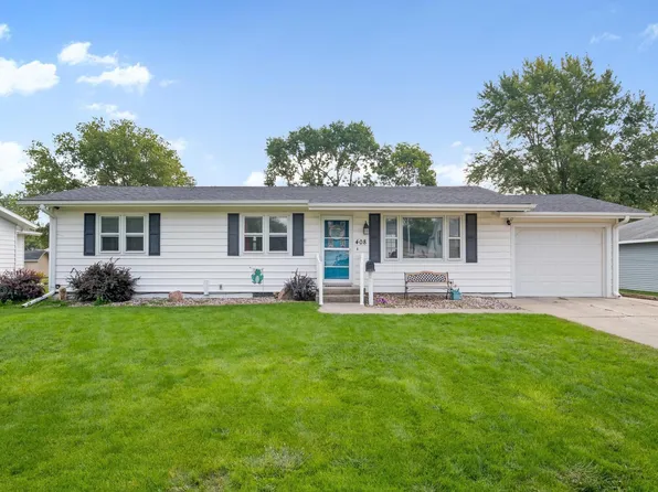 408 Elk St, Schuyler, NE 68661