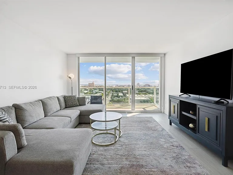 650 West Ave #1406 — Photo 5