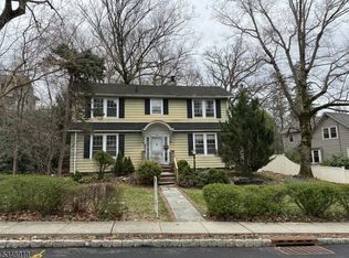9 Hawthorne Pl, Summit, NJ 07901