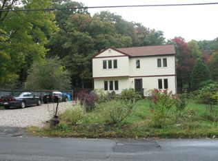 497 Burts Pit Rd, Northampton, MA 01062