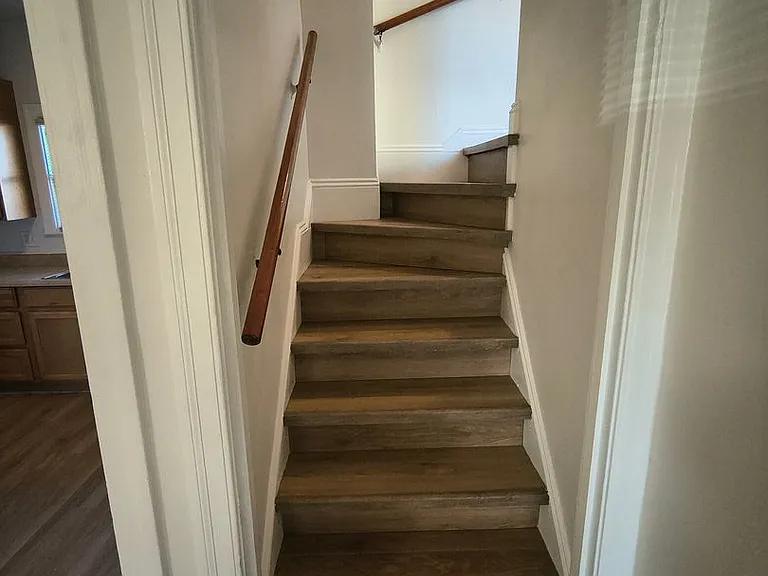 704 Simon St #&-22186 — Photo 11