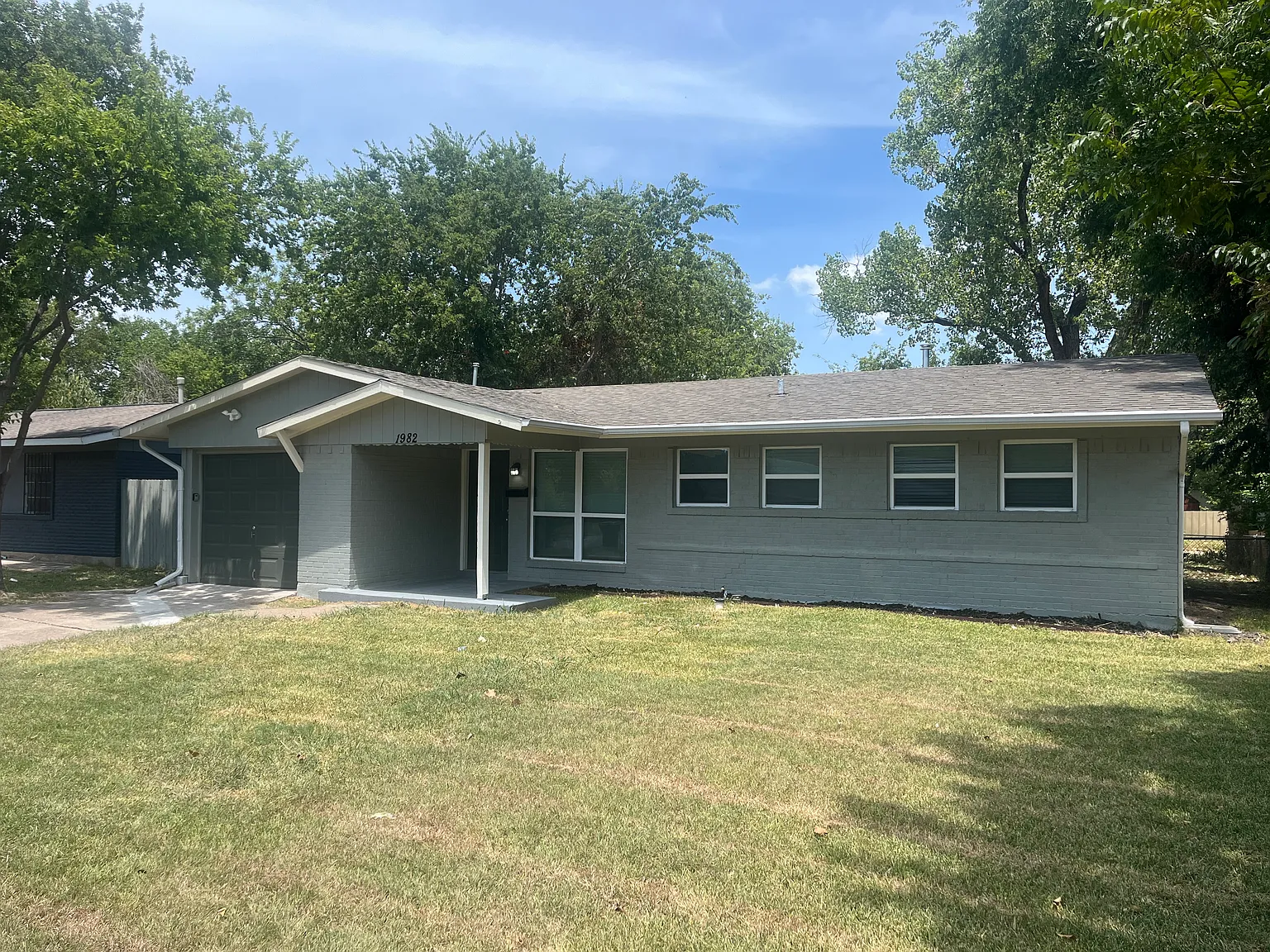 3 bed, 1032 sqft, $1,750 — Photo 3