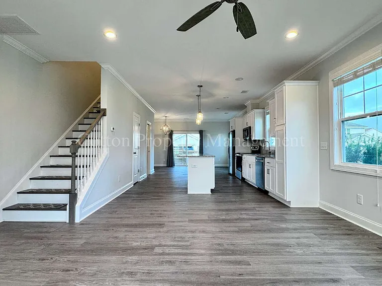 4732 Siddons Dr — Photo 5