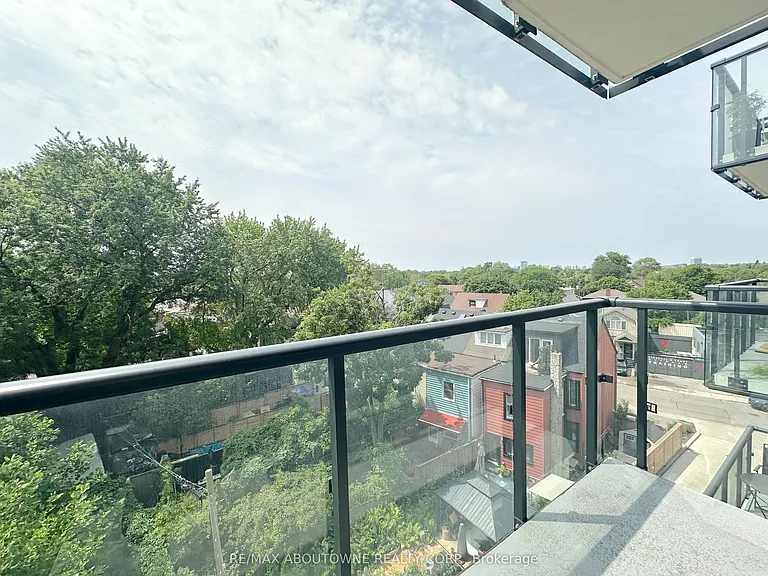 3385 Dundas St W #503 — Photo 10