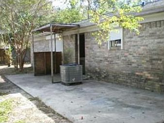 2nd image of 101 Niagra St