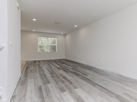 3rd image of 2201 NW Treviso Cir