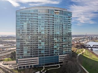 1 Miranova Pl APT 615, Columbus, OH