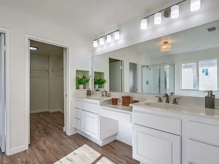 4425 Oak Tree Way — Photo 8