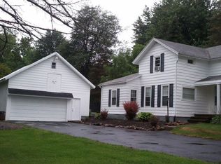 650 Bills Rd, Macedon, NY 14502