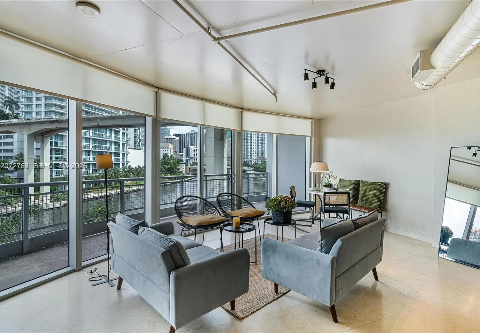 Neo Vertika Condo — Photo 1