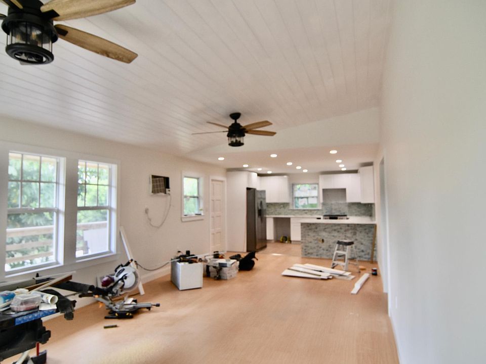 1st image of 29210 Coconut Palm Dr