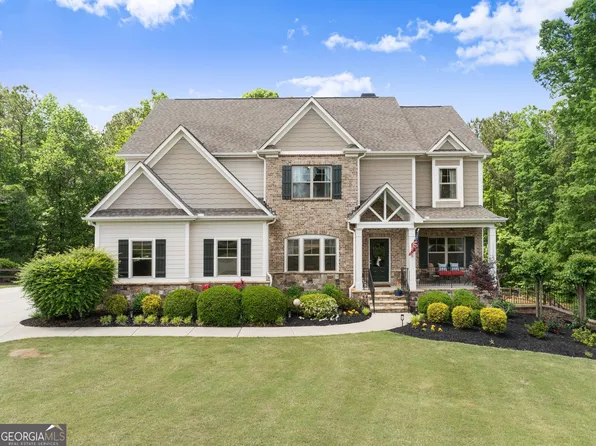 1247 Sterling Lake Dr, Jefferson, GA 30549