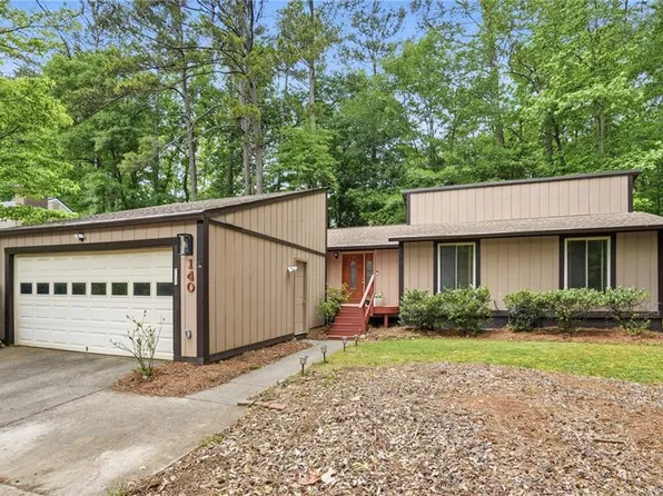 140 Hillside Ln, Roswell, GA 30076