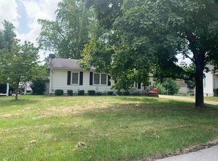 1565 Beta Dr, Florissant, MO 63031