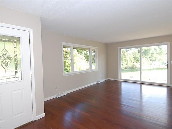 4th image of 10800 Belle Dr