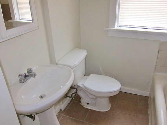 4th image of 4419 Floriss Pl #A