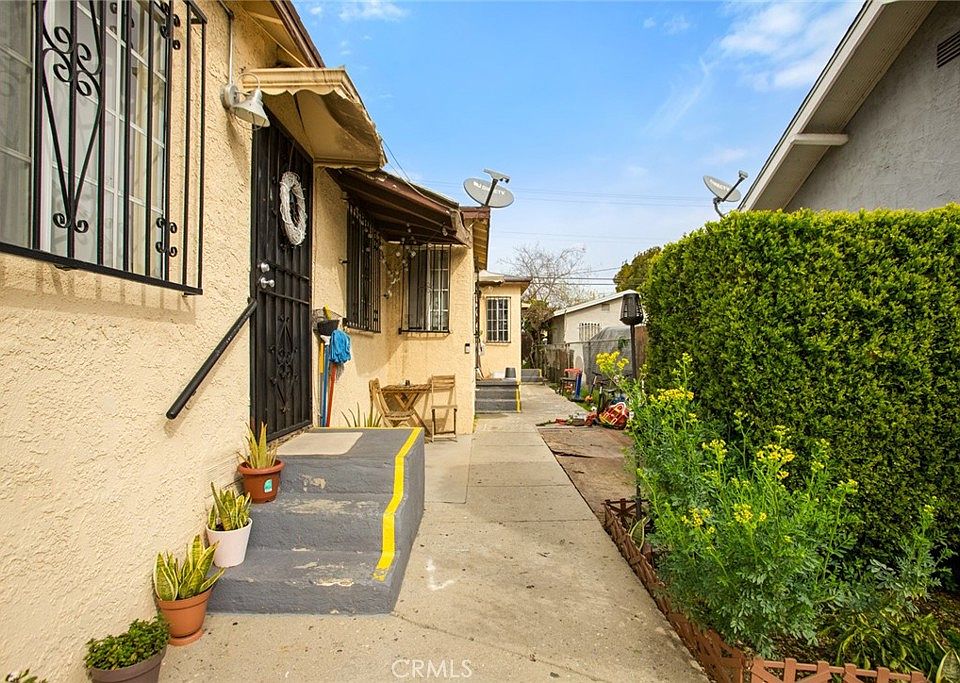 1st image of 1525 E 87th Pl