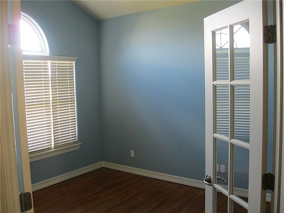 3rd image of 13649 Loren Ln