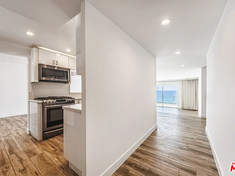 18055 Coastline Dr #2 — Photo 6