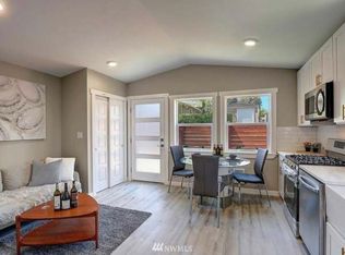 902 N 104th St, Seattle, WA 98133