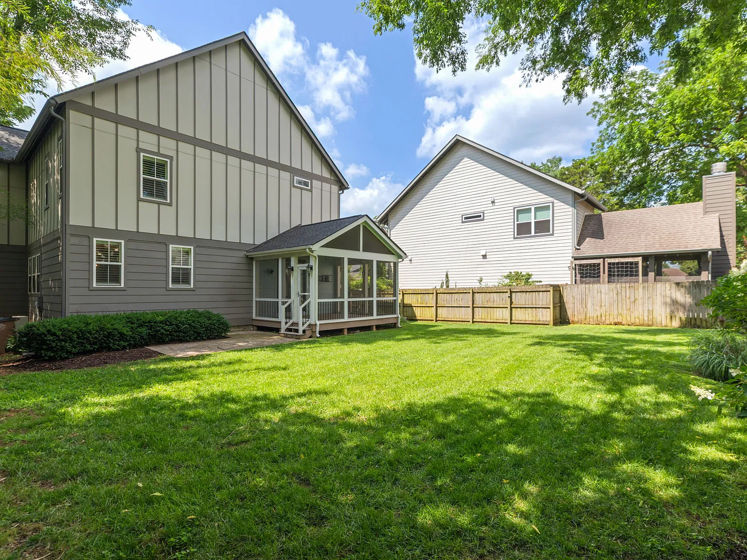 4 bed, 3.5 bath, 3003 sqft, $6,200 — Photo 4