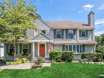 10 Beechwood Rd, Ho Ho Kus, NJ, 07423