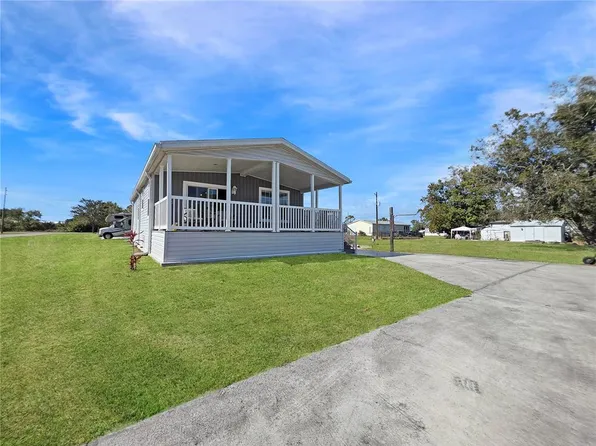 27971 Roanoke Cir, Punta Gorda, FL 33950