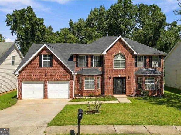 645 Wildboar Ct, Fairburn, GA 30213