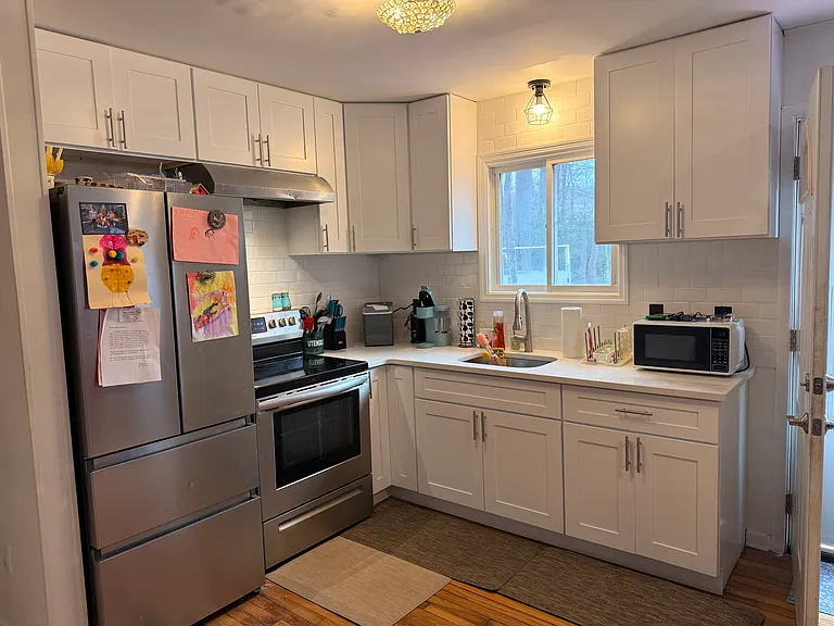 3361 Woodland Dr — Photo 2