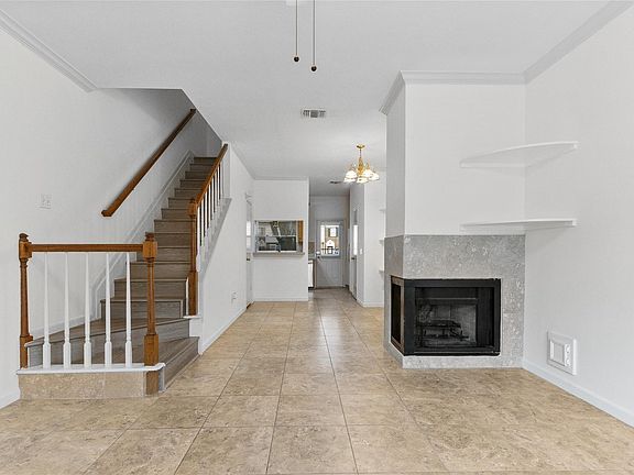 5th image of 2930 Grants Lake Boulevard #2404