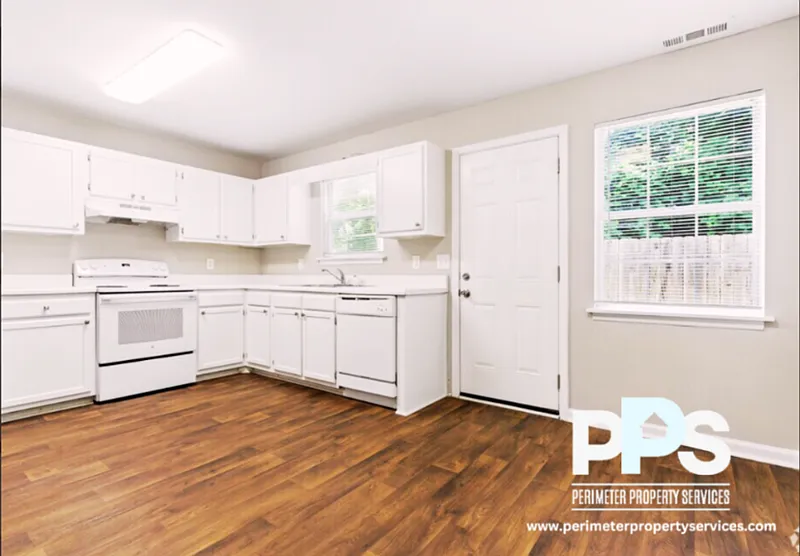 2 bed, 1.5 bath, 1200 sqft, $1,349 — Photo 3