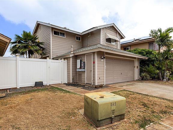 3rd image of 87-366 Kulawae St