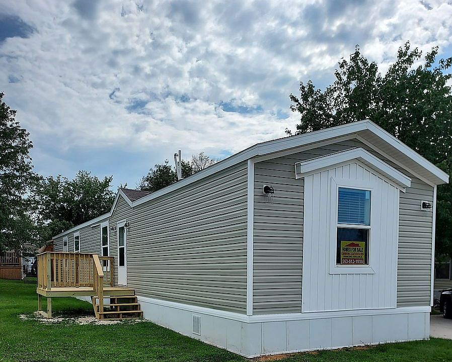 1st image of 709 2nd St NE #28
