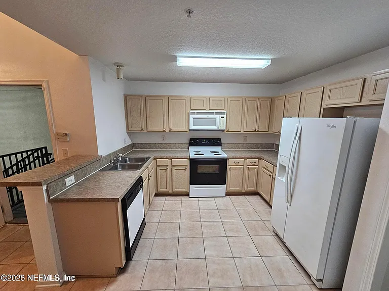 6105 Maggies Cir #115 — Photo 10
