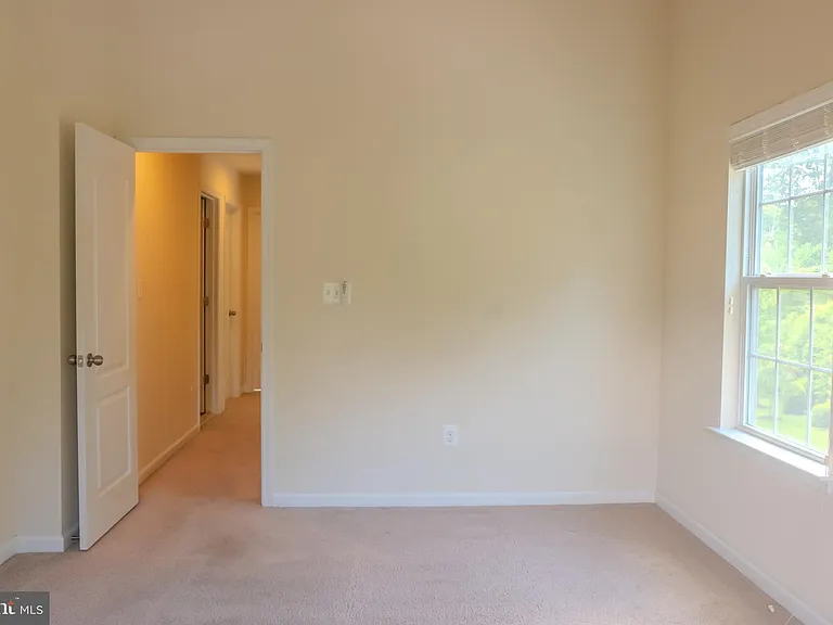 726 Millhouse Dr — Photo 30