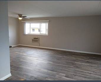 5th image of 9957 S Cicero Ave APT 207
