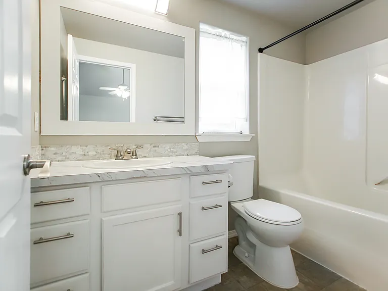 22335 Glenview Ct SE — Photo 11