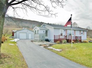 1967 Apulia Rd, La Fayette, NY 13084