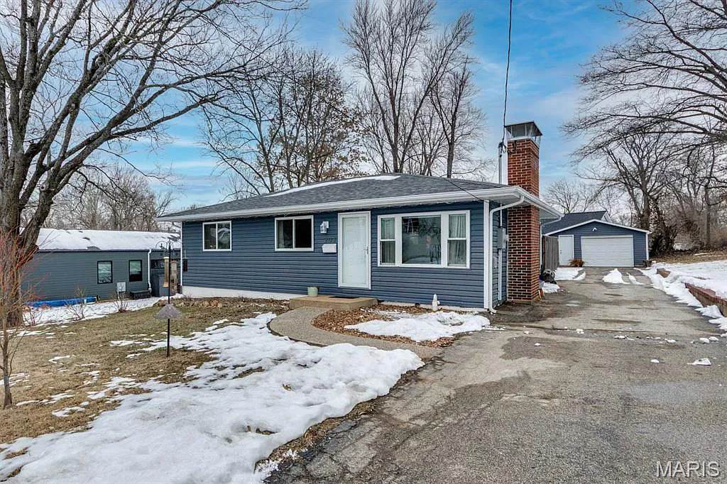 203 Almentor Ave photo 1