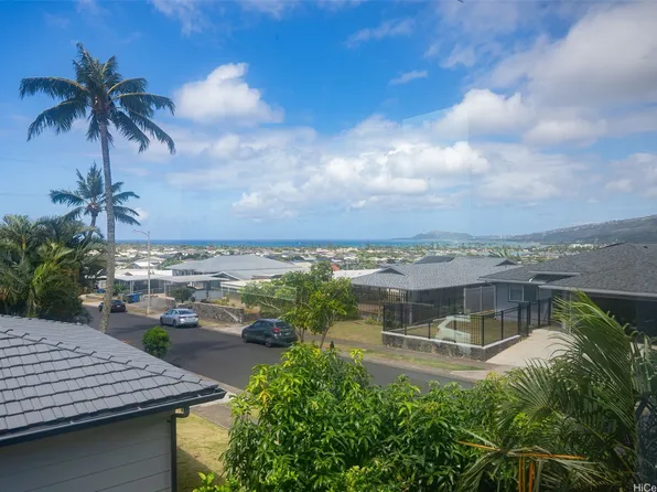 502 Kekupua St, Honolulu, HI 96825